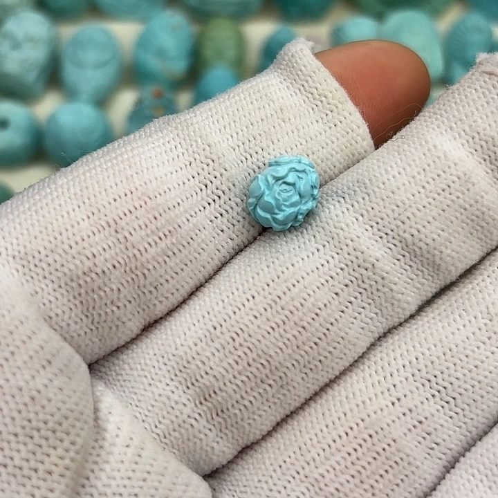 绿松石未镶嵌挂件