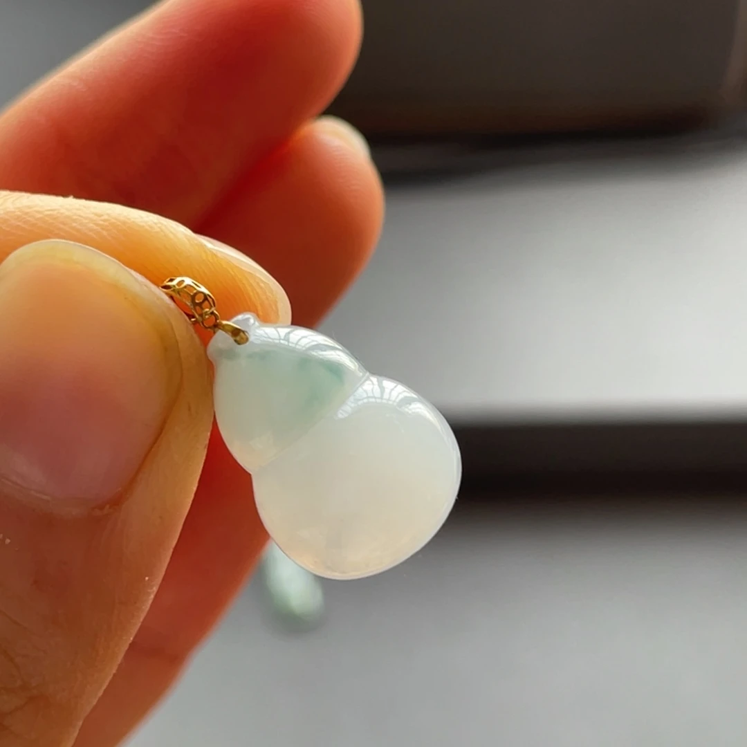 翡翠颈饰18K金镶嵌葫芦