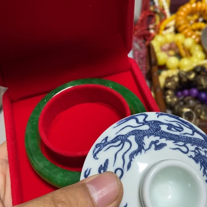 瓷片哈哈哈哈哈哈哈哈狗