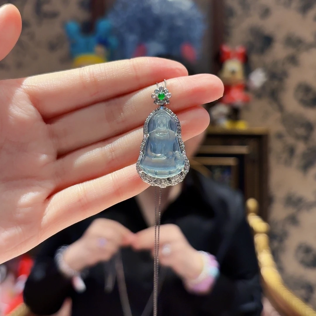 翡翠18K金镶嵌吊坠(赠链)