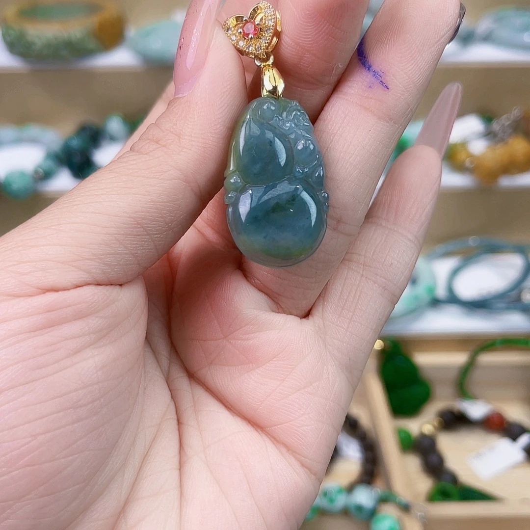 翡翠未镶嵌手链吊坠