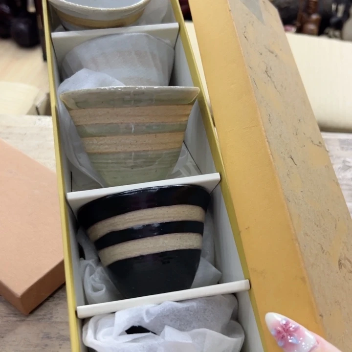 瓷片陶瓷制品及其化学组成