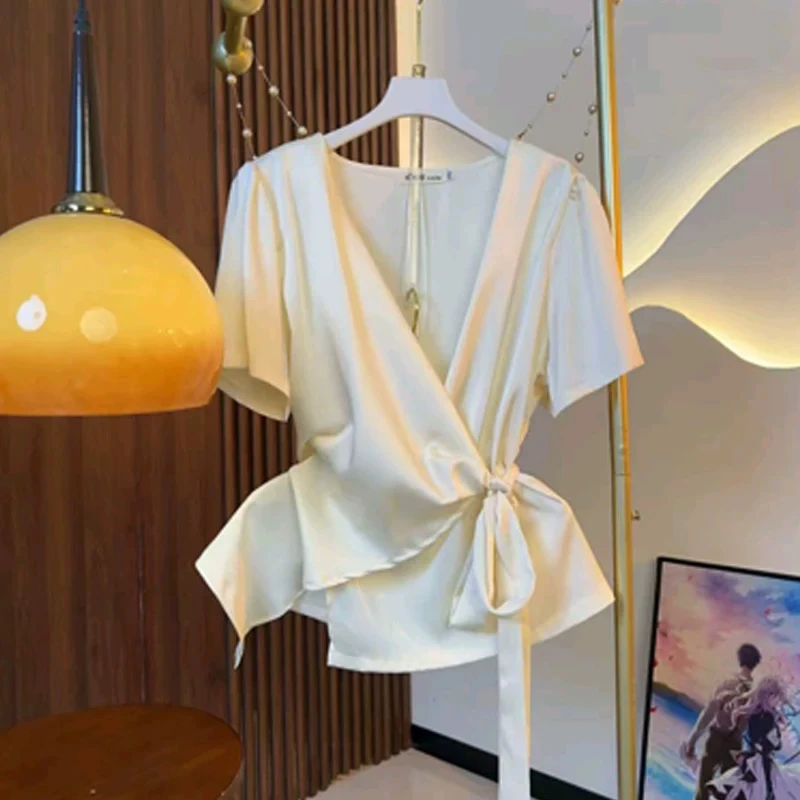 加肥大码V领侧系带短袖上衣胖妹妹法式通勤风洋气小衫