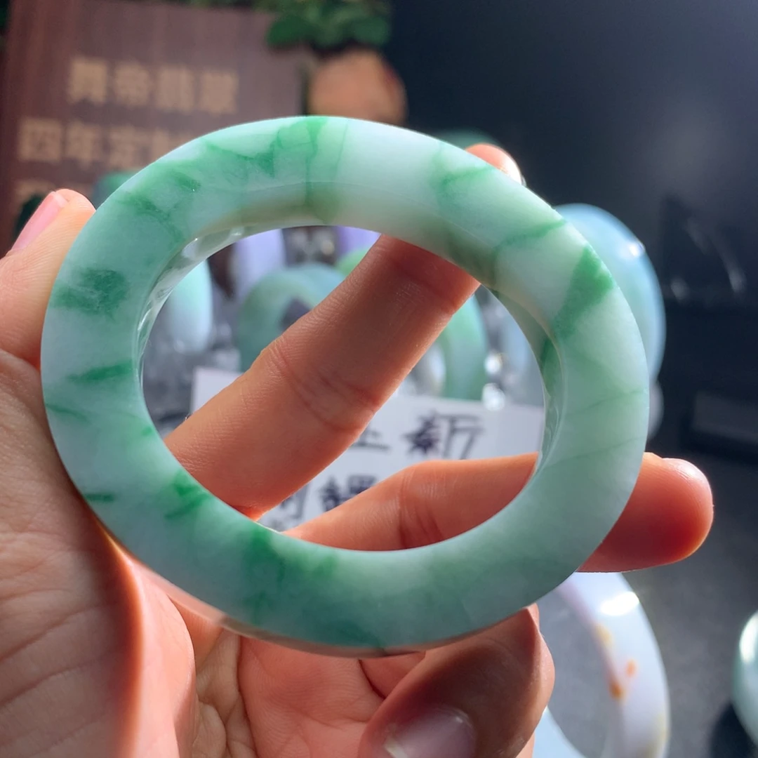 定制翡翠手镯未镶嵌