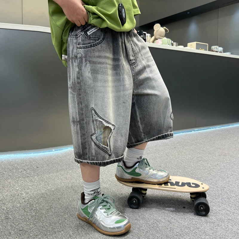 男童灰色牛仔短裤2025新款中大儿童男孩破洞五分裤潮酷炸街洋帅气