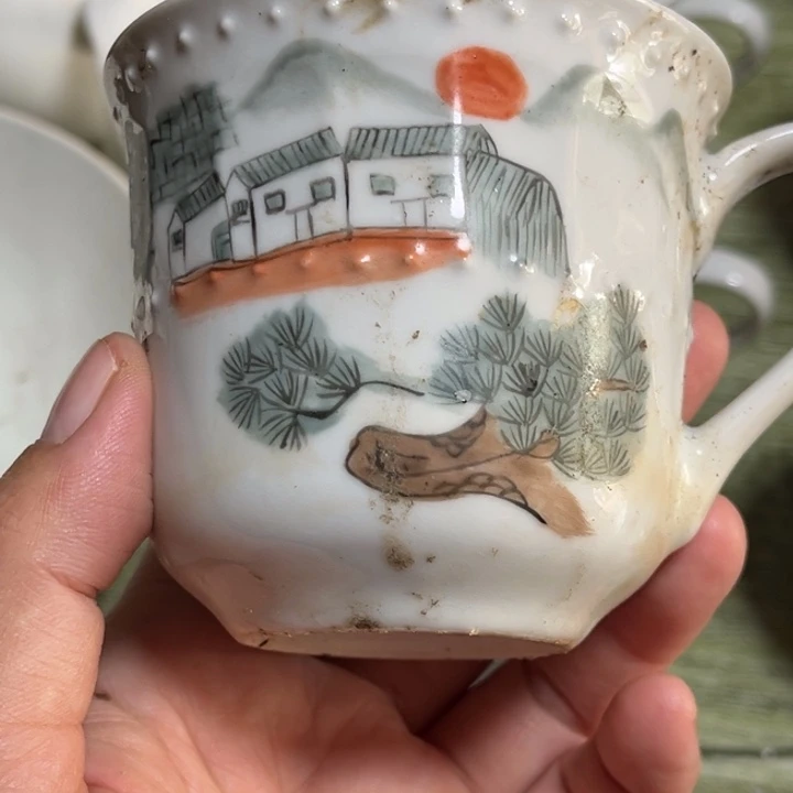 日出题材杯子一个