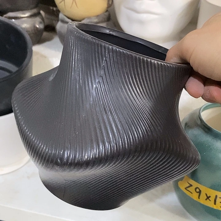 陶盆有孔 瑕疵针孔漏釉介意勿拍外口 11外高14