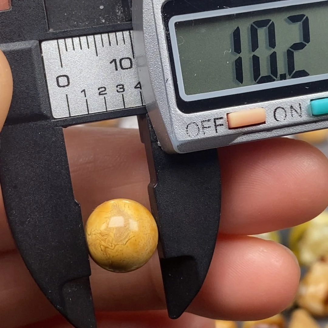 未镶嵌琥珀戒指圆珠