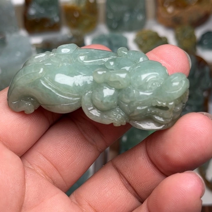 颈饰未镶嵌翡翠貔貅