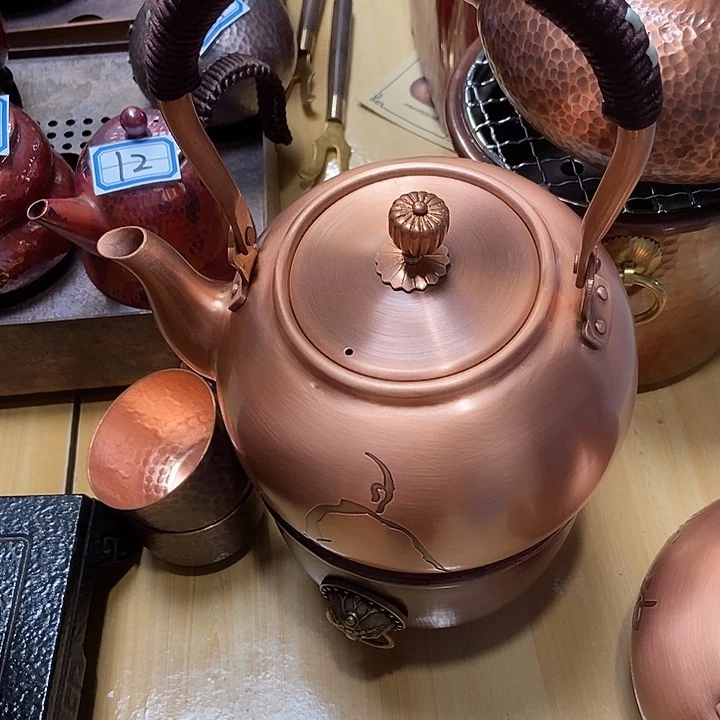 甲*居纯手工制作一铜壶