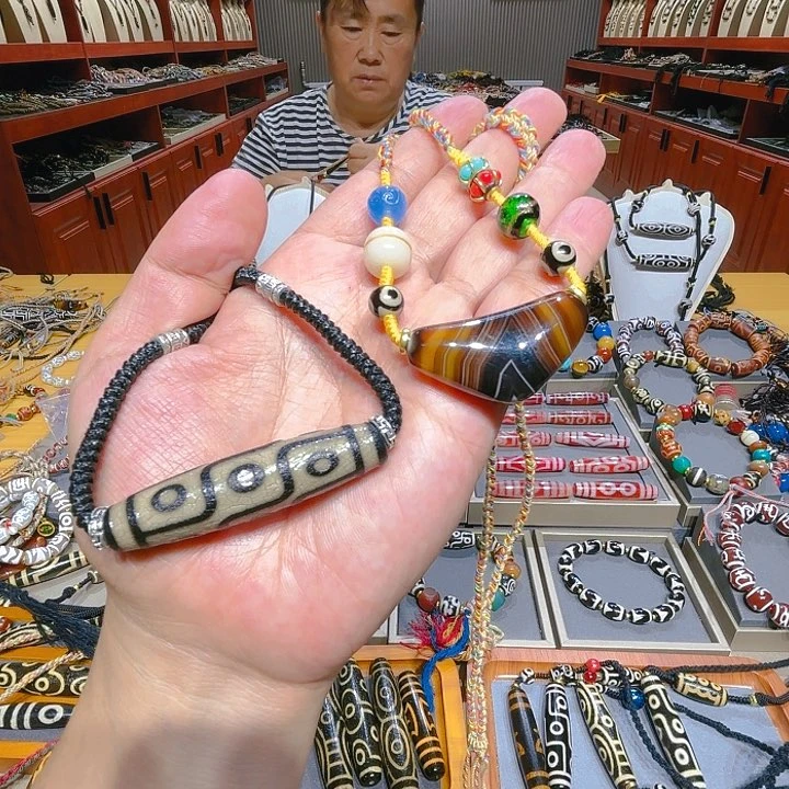 未镶嵌玛瑙/玉髓珠宝奇石