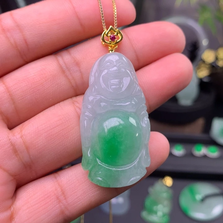 翡翠未镶嵌吊坠(赠链)