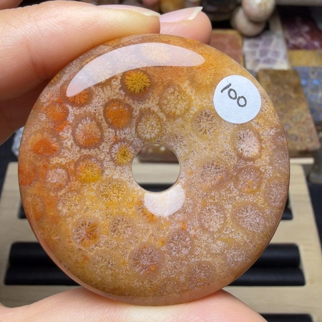 硅化玉未镶嵌桔红黄 沙沙料，好盘