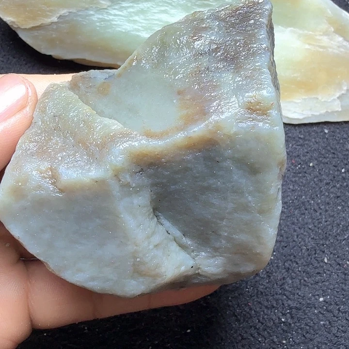 和田玉（糖玉）未镶嵌珠宝半成品