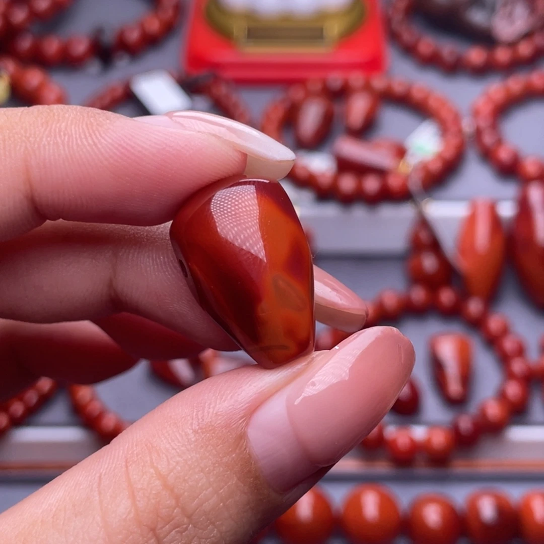 赖***皮未镶嵌其他南红玛瑙精品13.9mm瓦西玫红双色三通