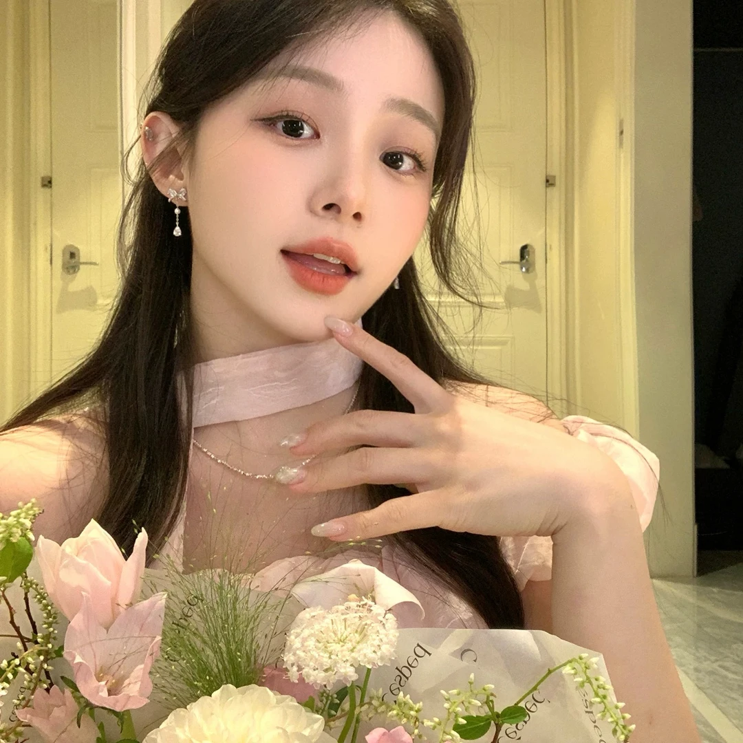 铜合金耳饰 D2099 蝴蝶结水滴气质绝美巨好看轻奢耳饰女