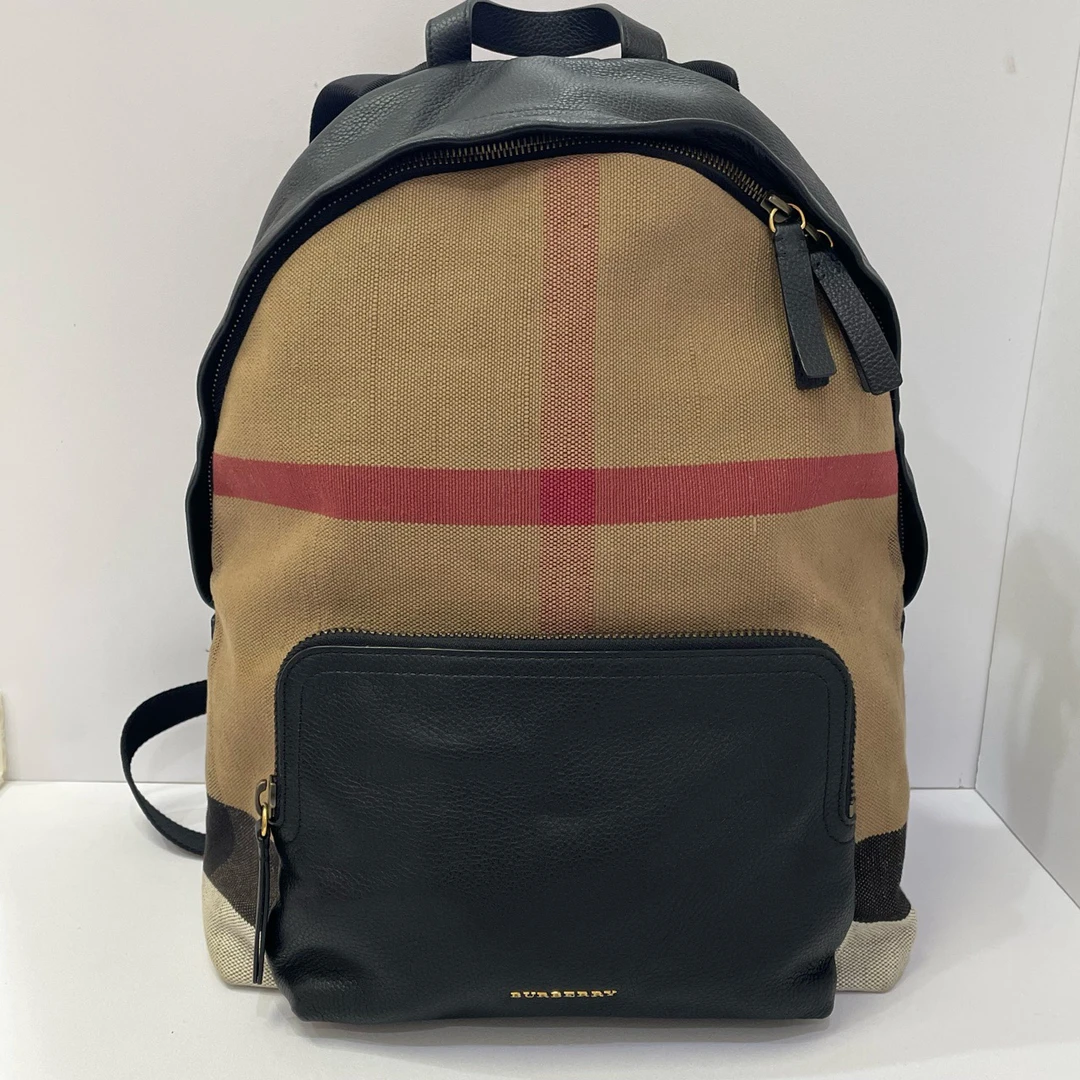 95新 BURBERRY/博柏利 格子拼黑皮双肩包