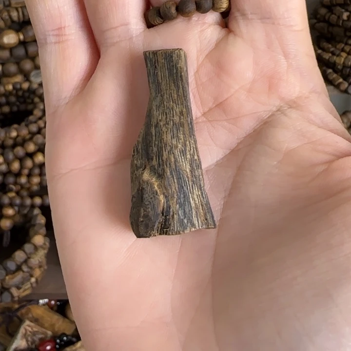 珠串奇楠沉香小吊坠沉水