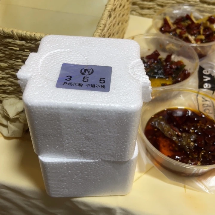 ?**只景德镇陶瓷手工制作