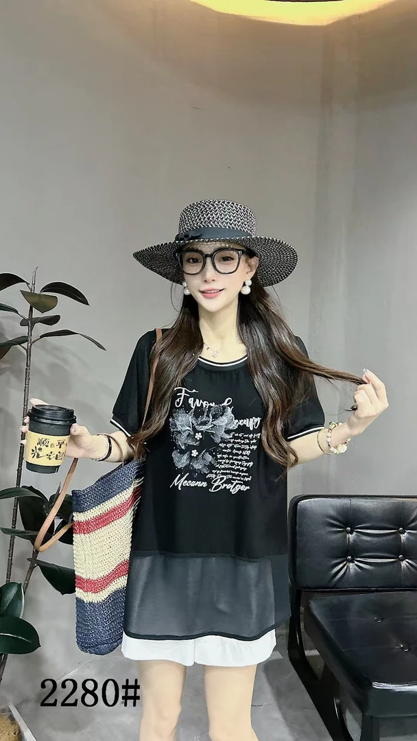 钉珠印花休闲分袖衫