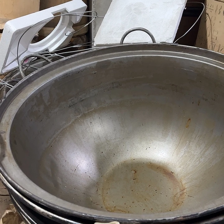 瑕疵铁锅铁锅铁锅