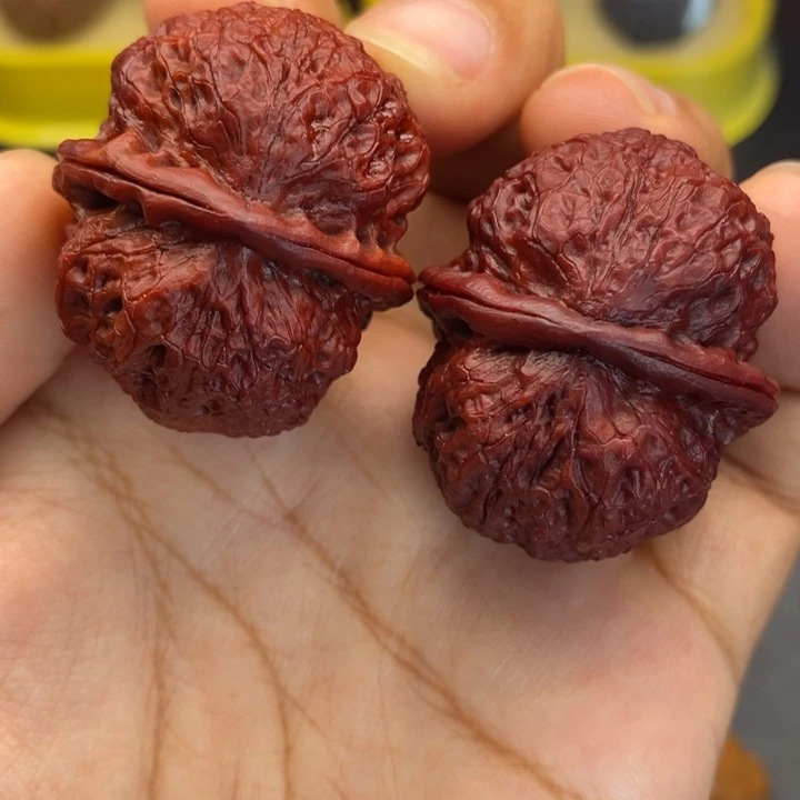 文玩核桃把件38尺饕餮