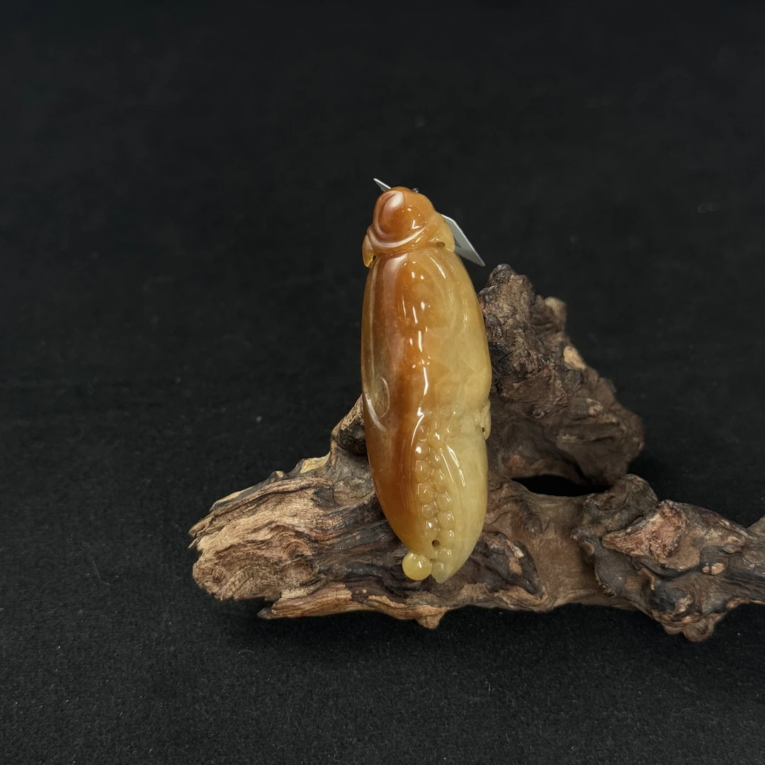 【诚翠拍品第一百二十一期午】翡翠46吊坠KBP8032