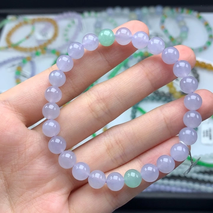 翡翠手镯未镶嵌翡翠