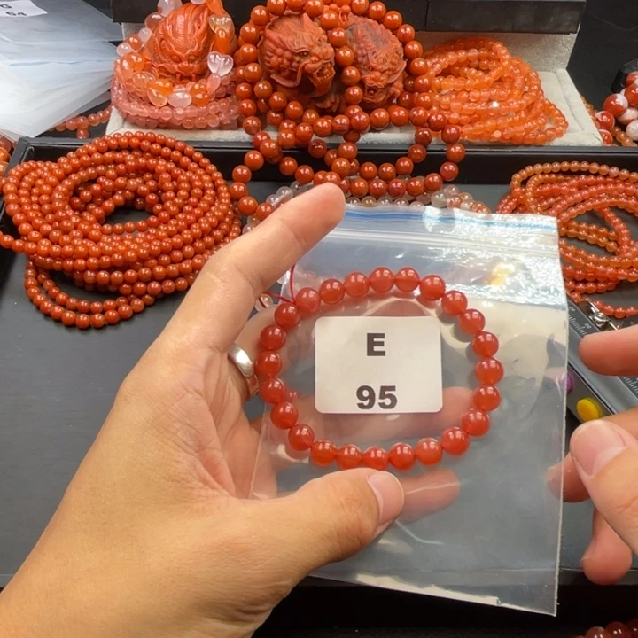 南红玛瑙未镶嵌多样性发货默认微瑕称重8mm