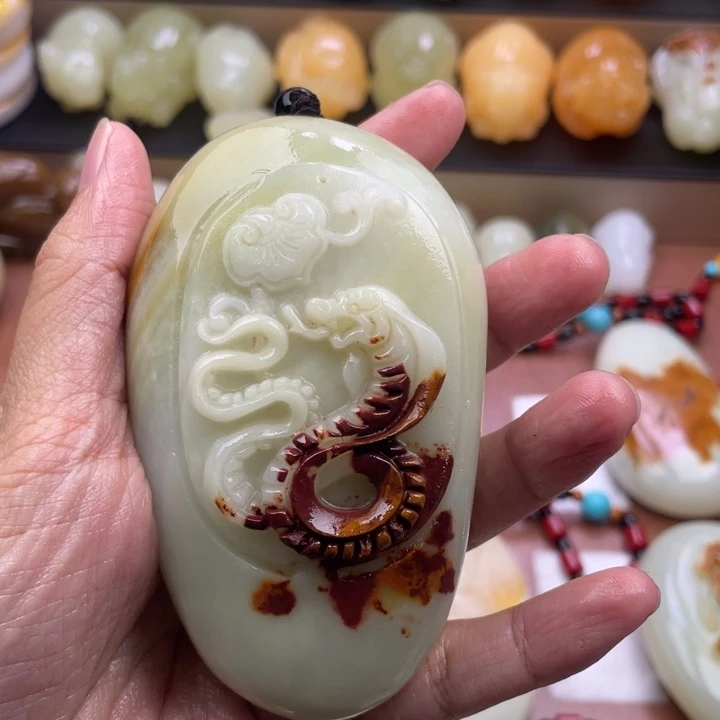 舒***心石材古青石手把件