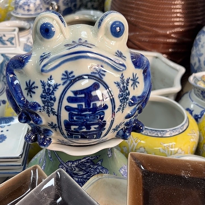 瓷片微瑕陶罐。。。。。。。。。。。