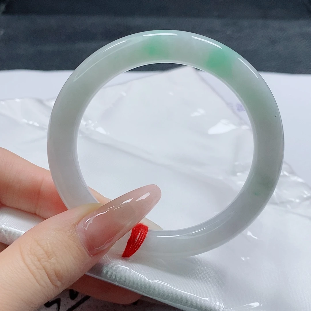 【闪购商品】未镶嵌手镯（圆镯）翡翠405号