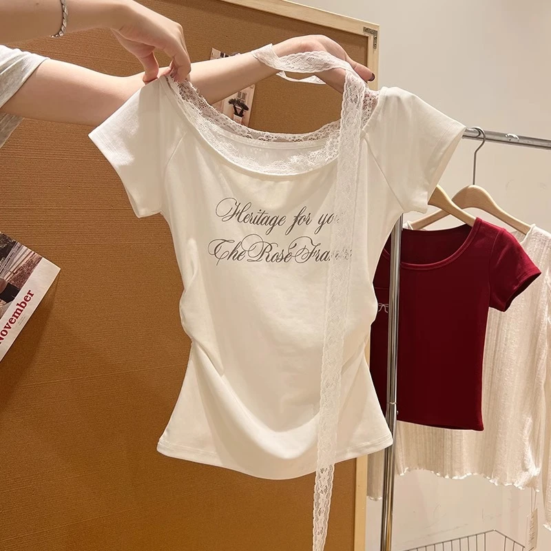 夏季纯欲蕾丝花边拼接T恤女修身小众上衣一字肩褶皱字母印花短袖