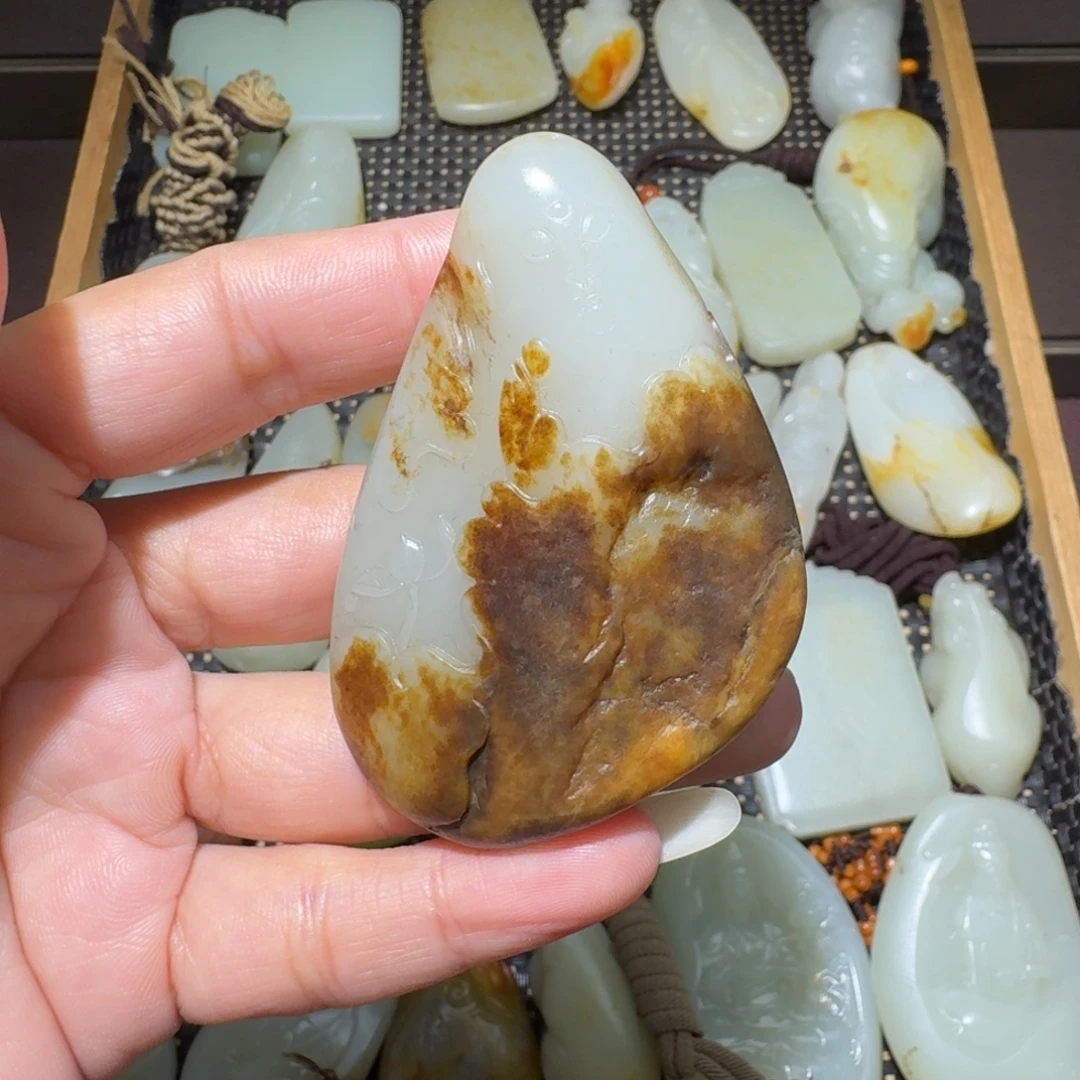 和田玉未镶嵌吊坠(不含链)