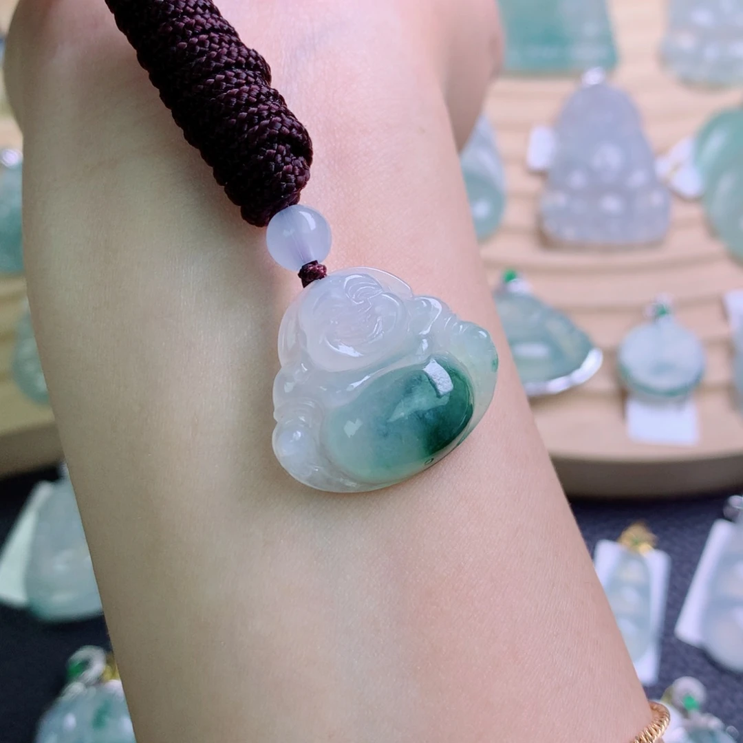 翡翠未镶嵌颈饰吊坠