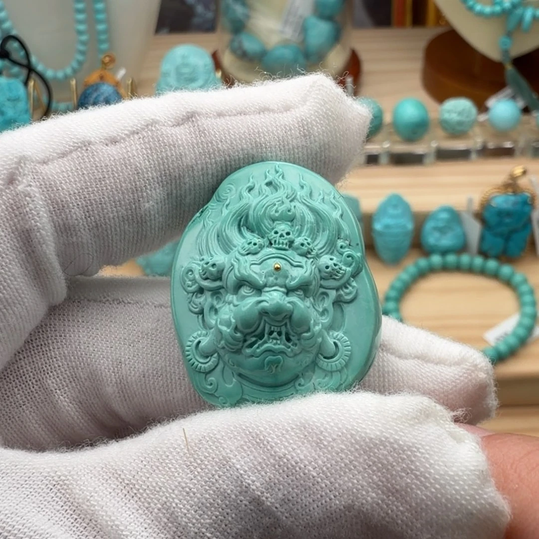 绿松石未镶嵌珠宝奇石