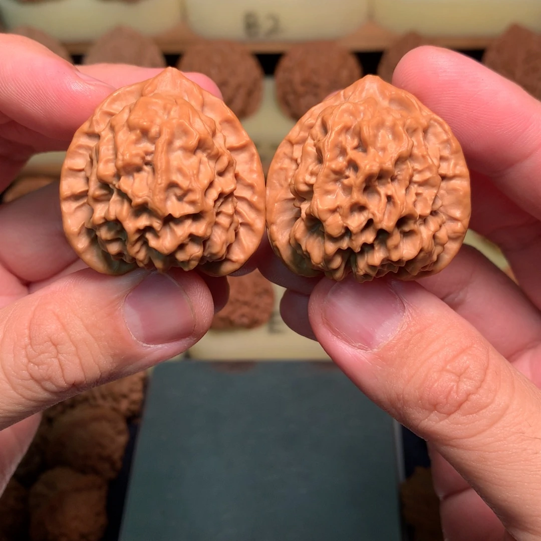 文玩核桃吊坠37三角桩玄月全品