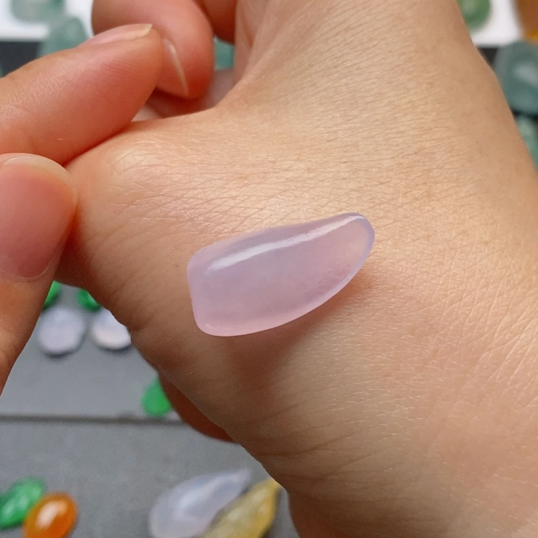 定制翡翠未镶嵌随行