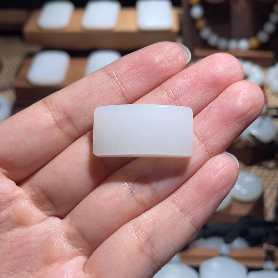 未镶嵌手链和田玉手牌