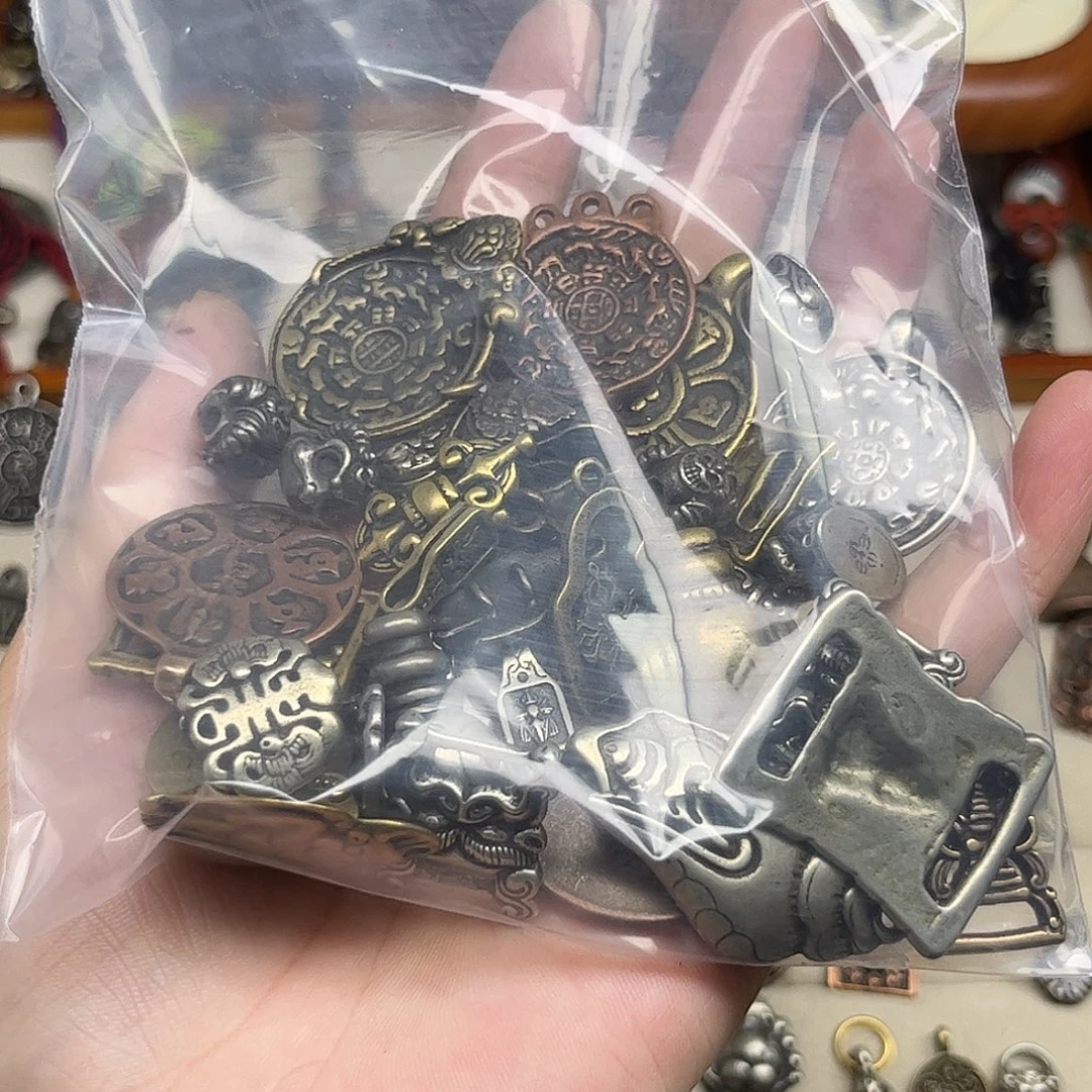 辉***辉铜铁合金类藏地配饰吊坠