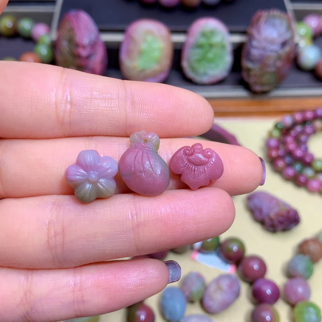 玛瑙挂件未镶嵌盐源