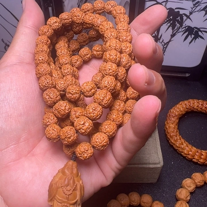 文玩核桃手串脖子挂