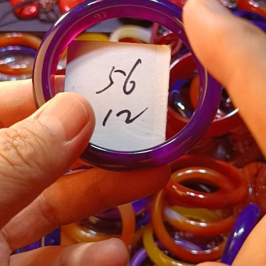 玛瑙/玉髓手镯未镶嵌