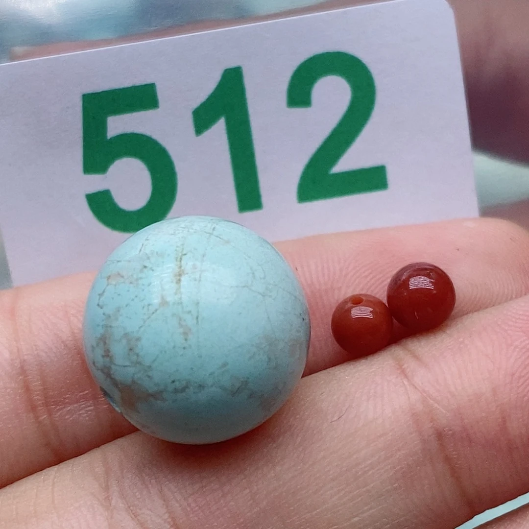 南红玛瑙未镶嵌珠宝奇石