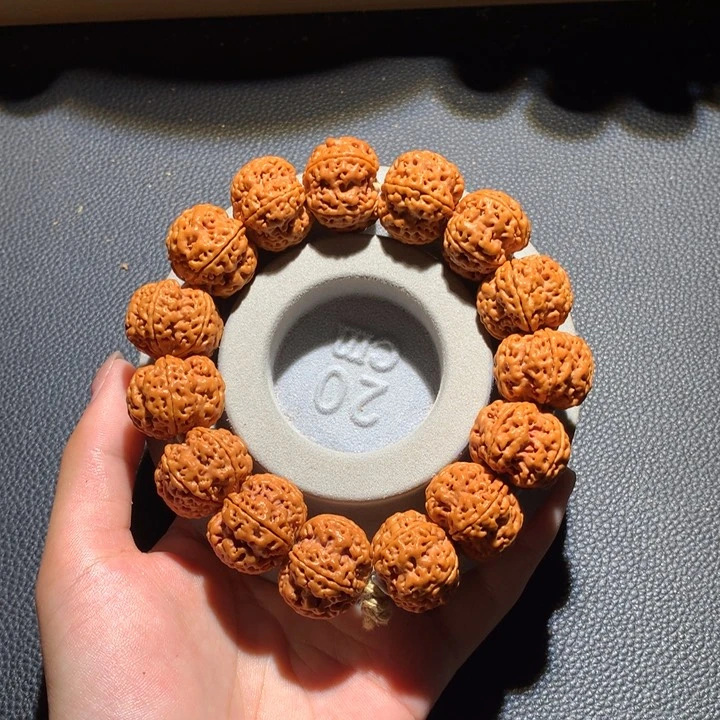 金刚菩提吊坠22+龙骨梅花