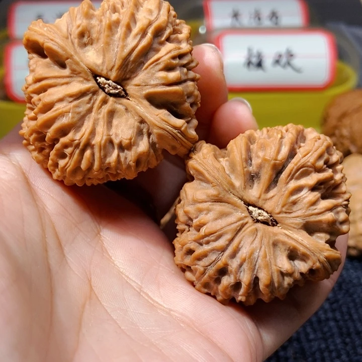 文玩核桃吊坠0*944南疆石