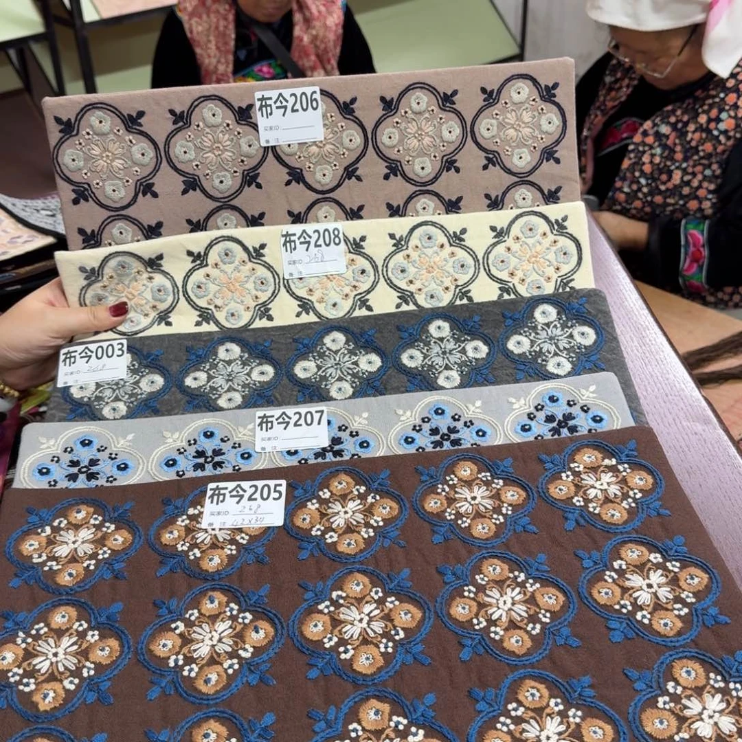 棉207精工窗花一张