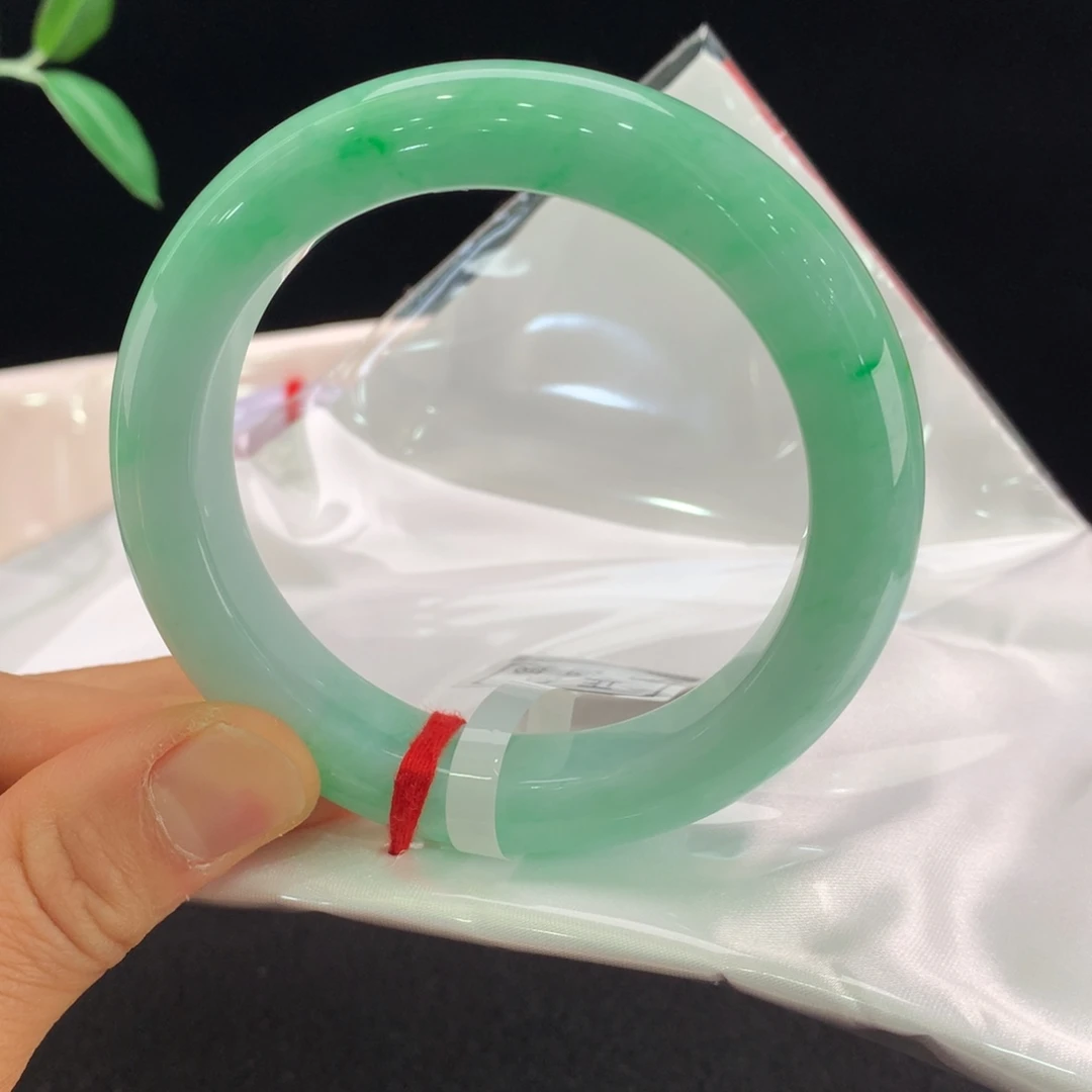 ****n翡翠未镶嵌手镯0363