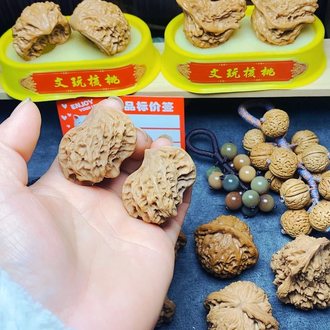 【闪购商品】吊坠桃核小鸟核桃把件