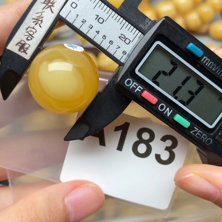 蜜蜡未镶嵌裸石蜜蜡